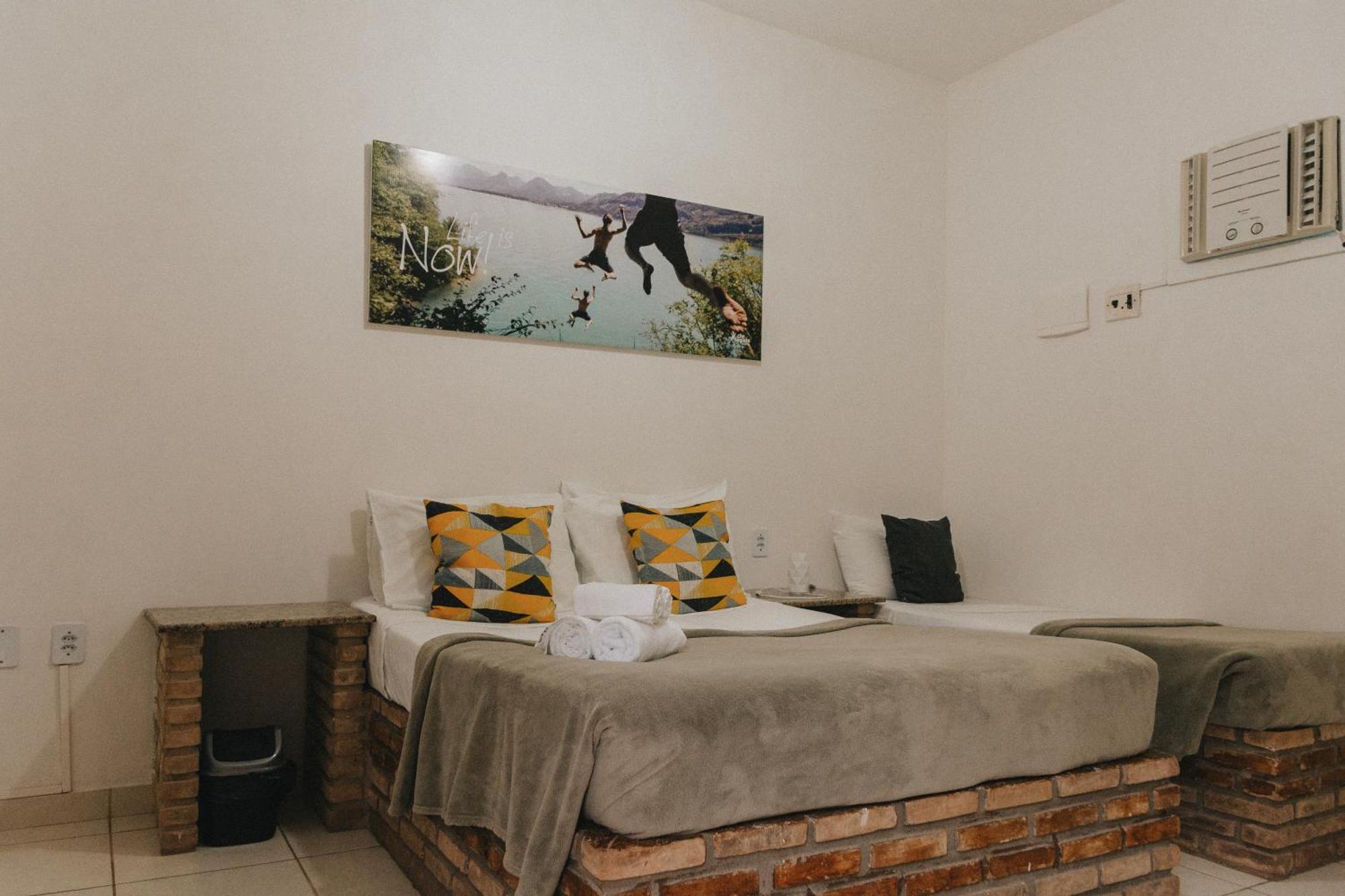 Quarto Duplo com Banheiro Privativo